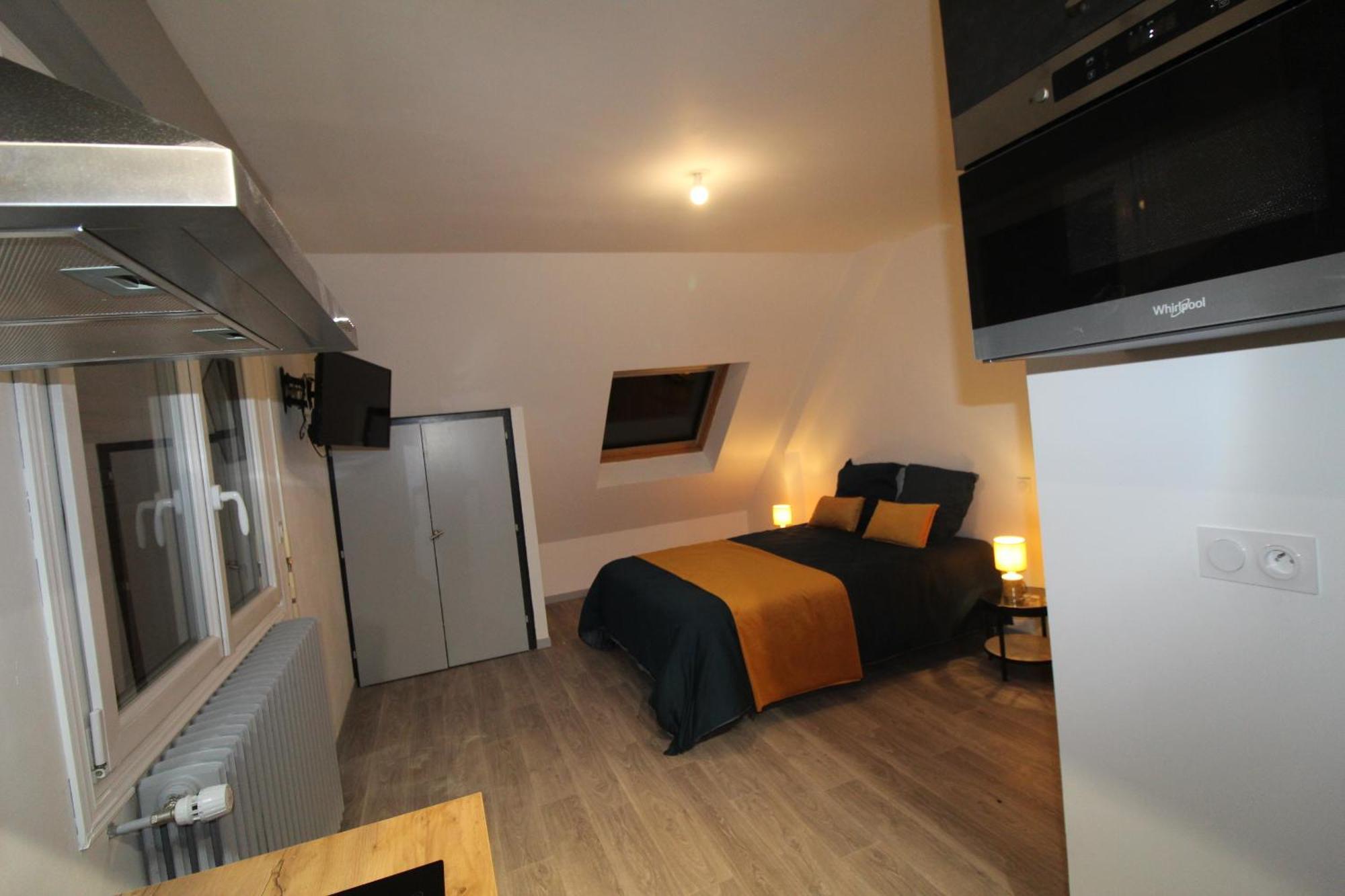 Studio Est Proche Centre Ville Loudeac Exterior photo
